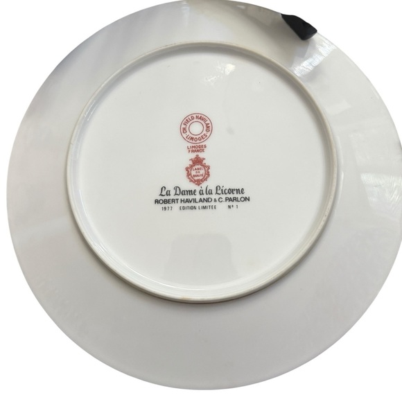 Plate The Lady & the Unicorn La Dame a La Licorne Limoges Collector Plate - Picture 8 of 9